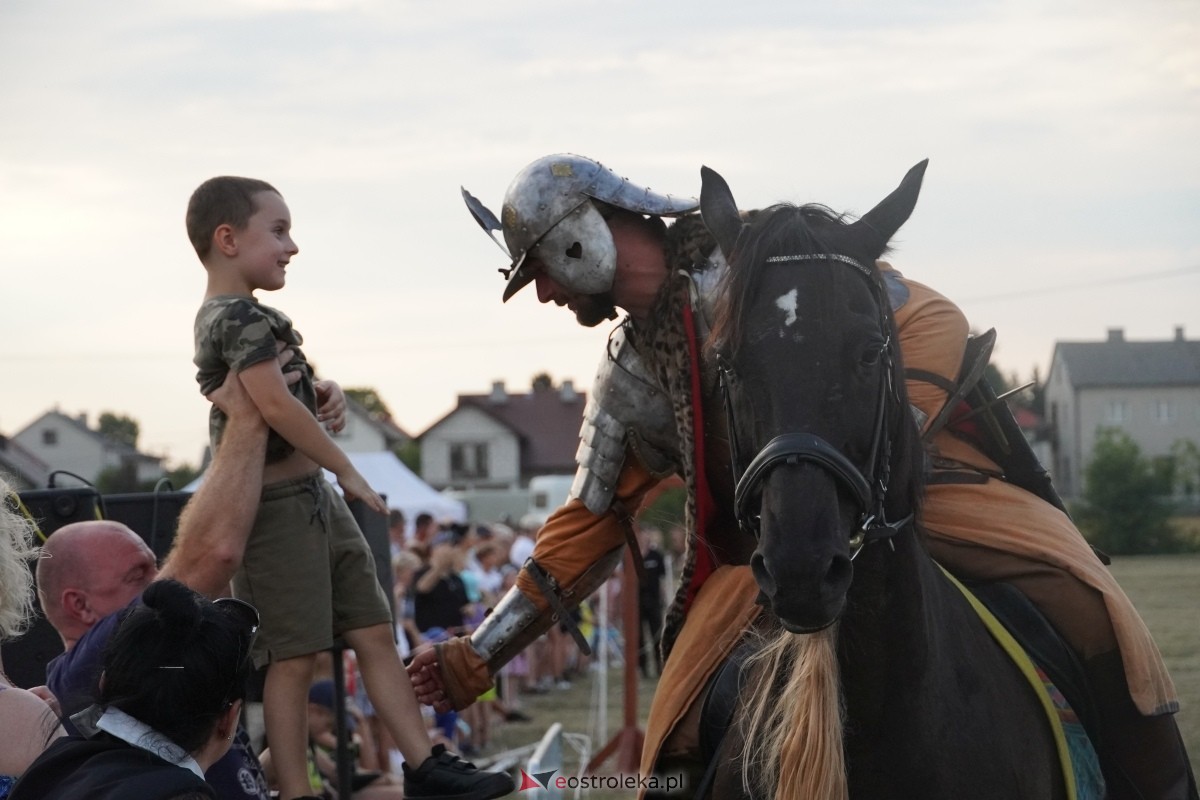 Rekonstrukcja historyczna Bolszewika goń! w Rzekuniu [17.08.2024] - zdjęcie #383 - eOstroleka.pl