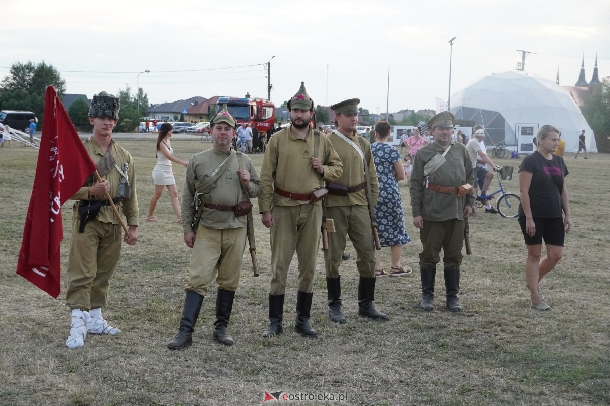 Rekonstrukcja historyczna Bolszewika goń! w Rzekuniu [17.08.2024] - zdjęcie #368 - eOstroleka.pl