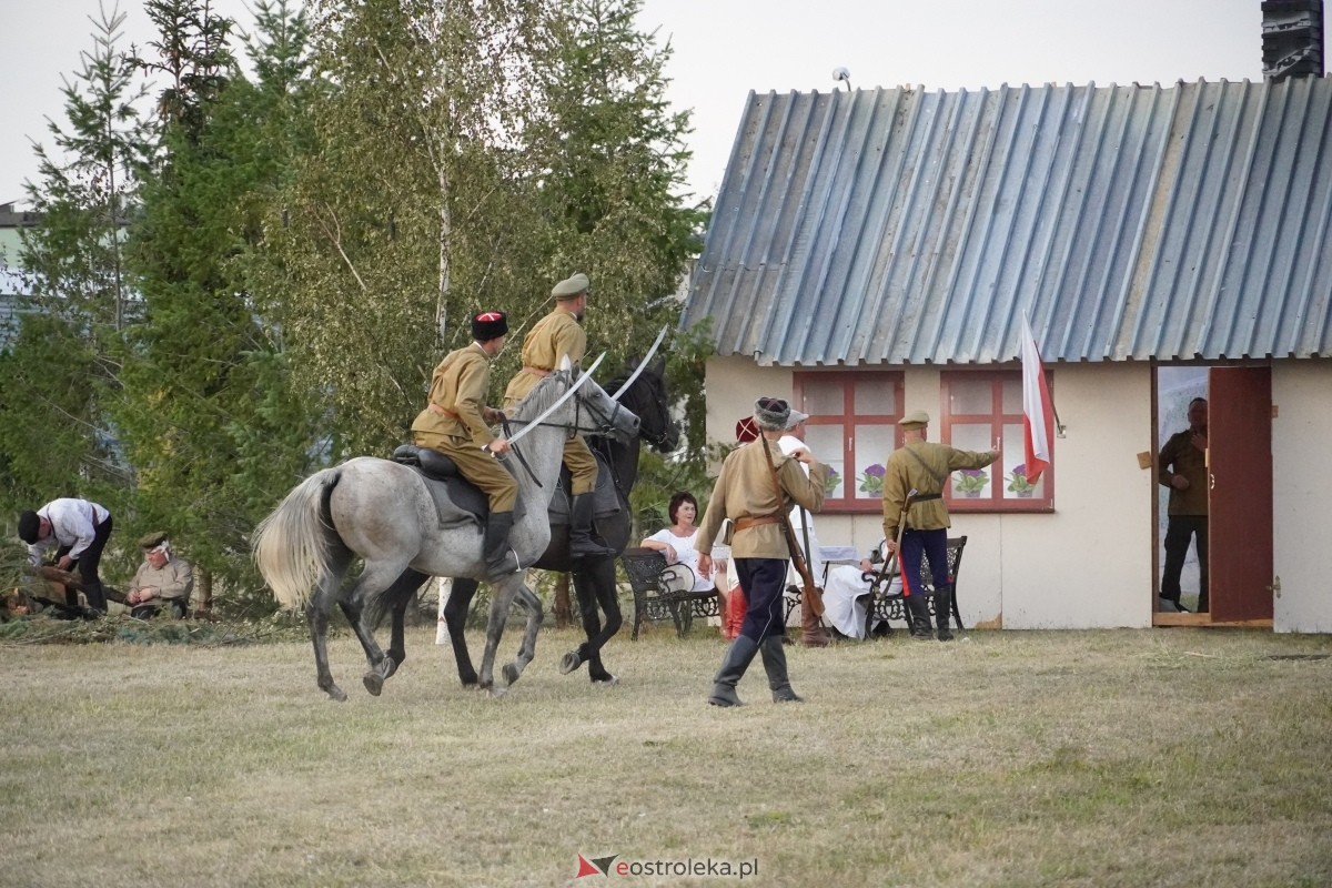 Rekonstrukcja historyczna Bolszewika goń! w Rzekuniu [17.08.2024] - zdjęcie #346 - eOstroleka.pl