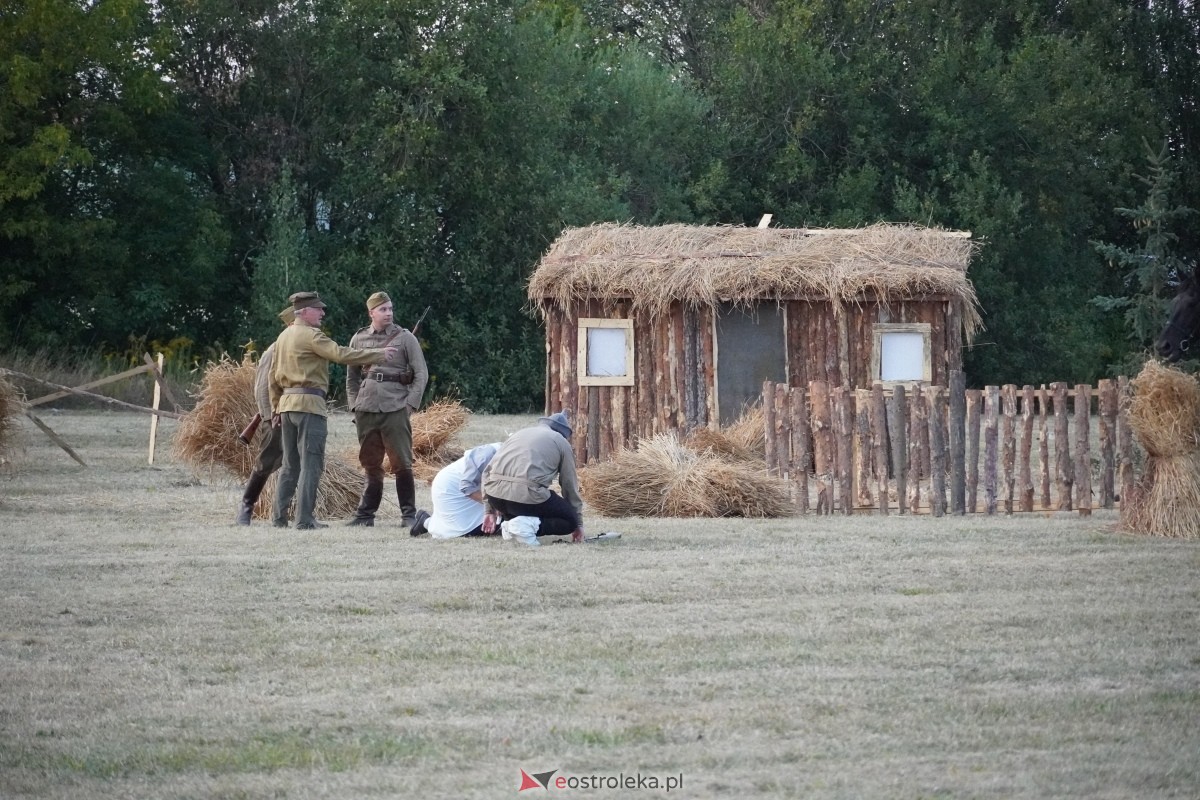 Rekonstrukcja historyczna Bolszewika goń! w Rzekuniu [17.08.2024] - zdjęcie #363 - eOstroleka.pl