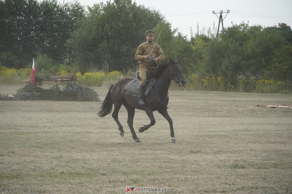 Rekonstrukcja historyczna Bolszewika goń! w Rzekuniu [17.08.2024] - zdjęcie #276 - eOstroleka.pl