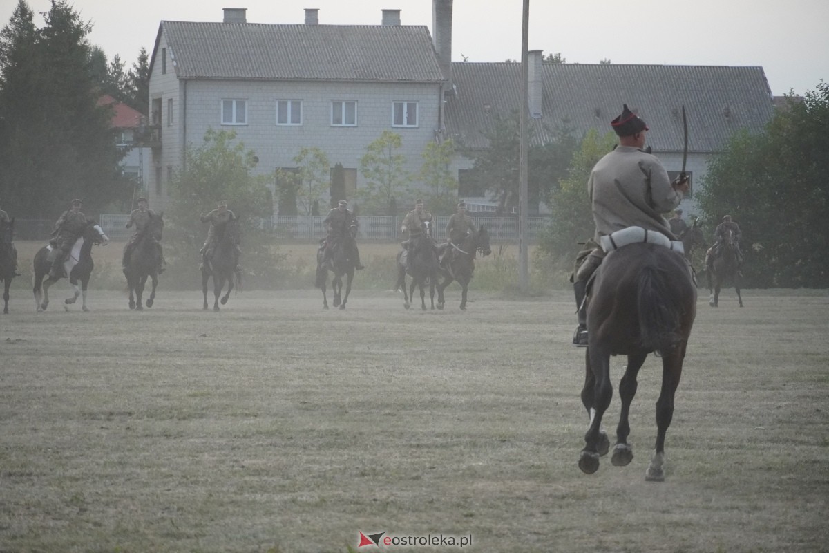 Rekonstrukcja historyczna Bolszewika goń! w Rzekuniu [17.08.2024] - zdjęcie #268 - eOstroleka.pl