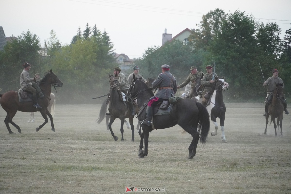 Rekonstrukcja historyczna Bolszewika goń! w Rzekuniu [17.08.2024] - zdjęcie #247 - eOstroleka.pl