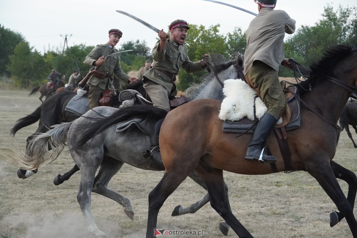 Rekonstrukcja historyczna Bolszewika goń! w Rzekuniu [17.08.2024] - zdjęcie #234 - eOstroleka.pl
