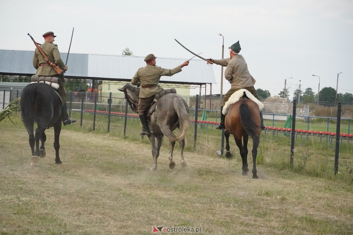 Rekonstrukcja historyczna Bolszewika goń! w Rzekuniu [17.08.2024] - zdjęcie #230 - eOstroleka.pl