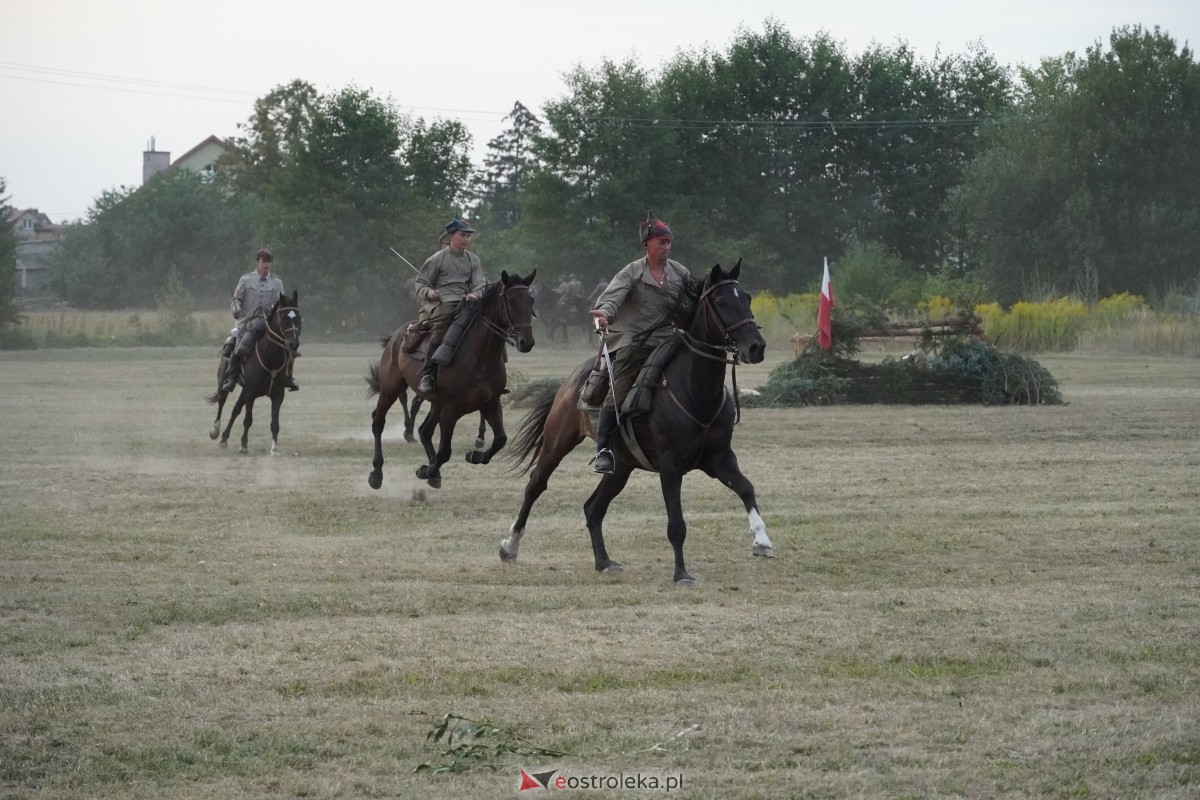 Rekonstrukcja historyczna Bolszewika goń! w Rzekuniu [17.08.2024] - zdjęcie #212 - eOstroleka.pl