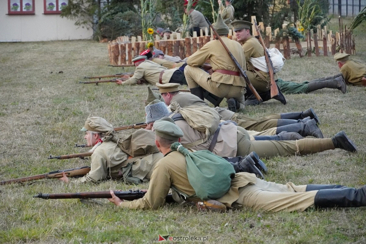 Rekonstrukcja historyczna Bolszewika goń! w Rzekuniu [17.08.2024] - zdjęcie #225 - eOstroleka.pl