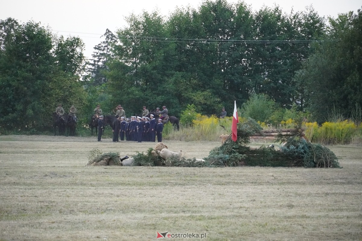Rekonstrukcja historyczna Bolszewika goń! w Rzekuniu [17.08.2024] - zdjęcie #215 - eOstroleka.pl