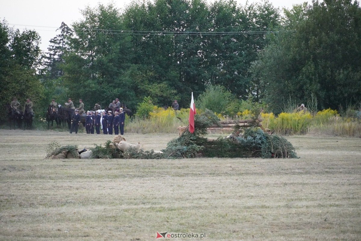 Rekonstrukcja historyczna Bolszewika goń! w Rzekuniu [17.08.2024] - zdjęcie #202 - eOstroleka.pl