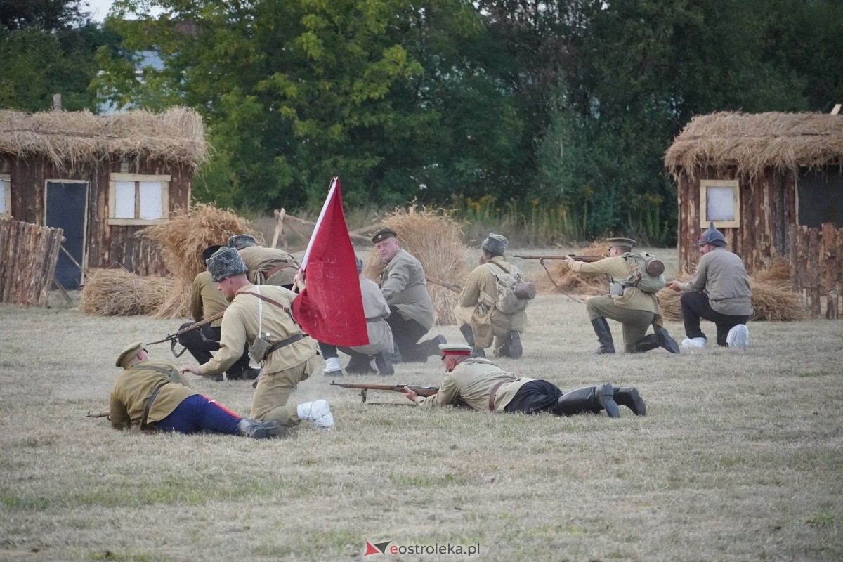 Rekonstrukcja historyczna Bolszewika goń! w Rzekuniu [17.08.2024] - zdjęcie #189 - eOstroleka.pl
