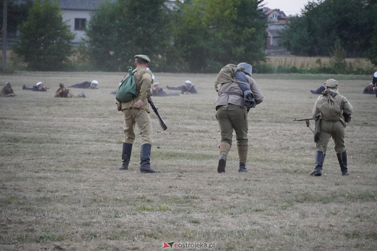 Rekonstrukcja historyczna Bolszewika goń! w Rzekuniu [17.08.2024] - zdjęcie #188 - eOstroleka.pl