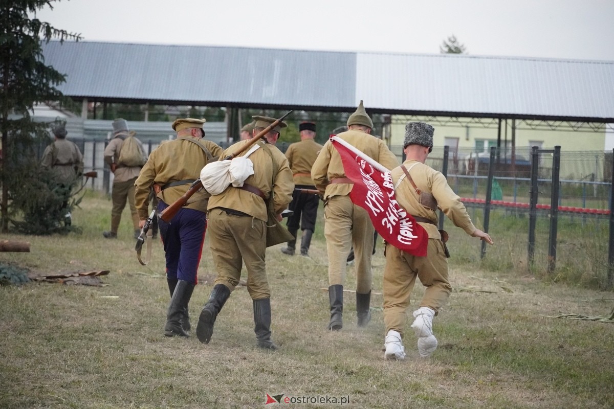 Rekonstrukcja historyczna Bolszewika goń! w Rzekuniu [17.08.2024] - zdjęcie #159 - eOstroleka.pl