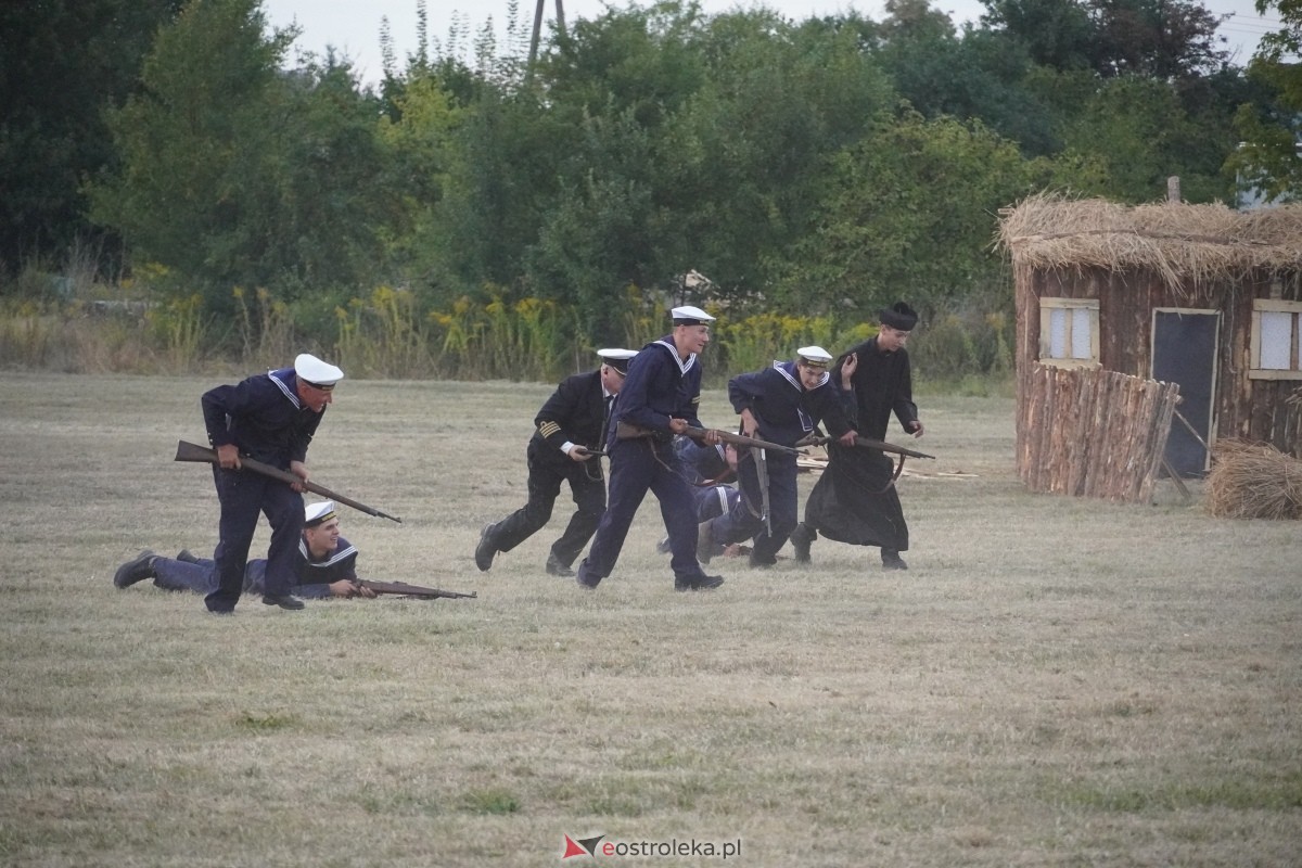 Rekonstrukcja historyczna Bolszewika goń! w Rzekuniu [17.08.2024] - zdjęcie #158 - eOstroleka.pl