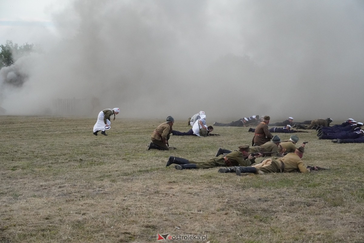 Rekonstrukcja historyczna Bolszewika goń! w Rzekuniu [17.08.2024] - zdjęcie #153 - eOstroleka.pl