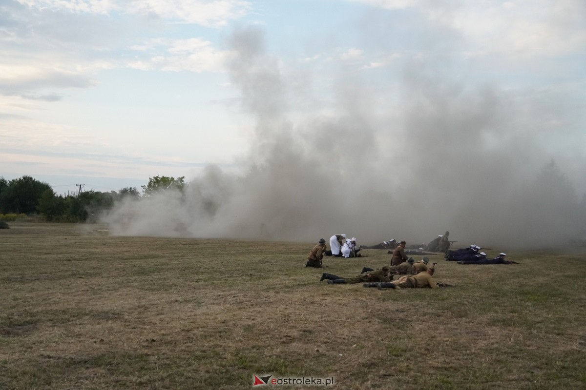 Rekonstrukcja historyczna Bolszewika goń! w Rzekuniu [17.08.2024] - zdjęcie #152 - eOstroleka.pl