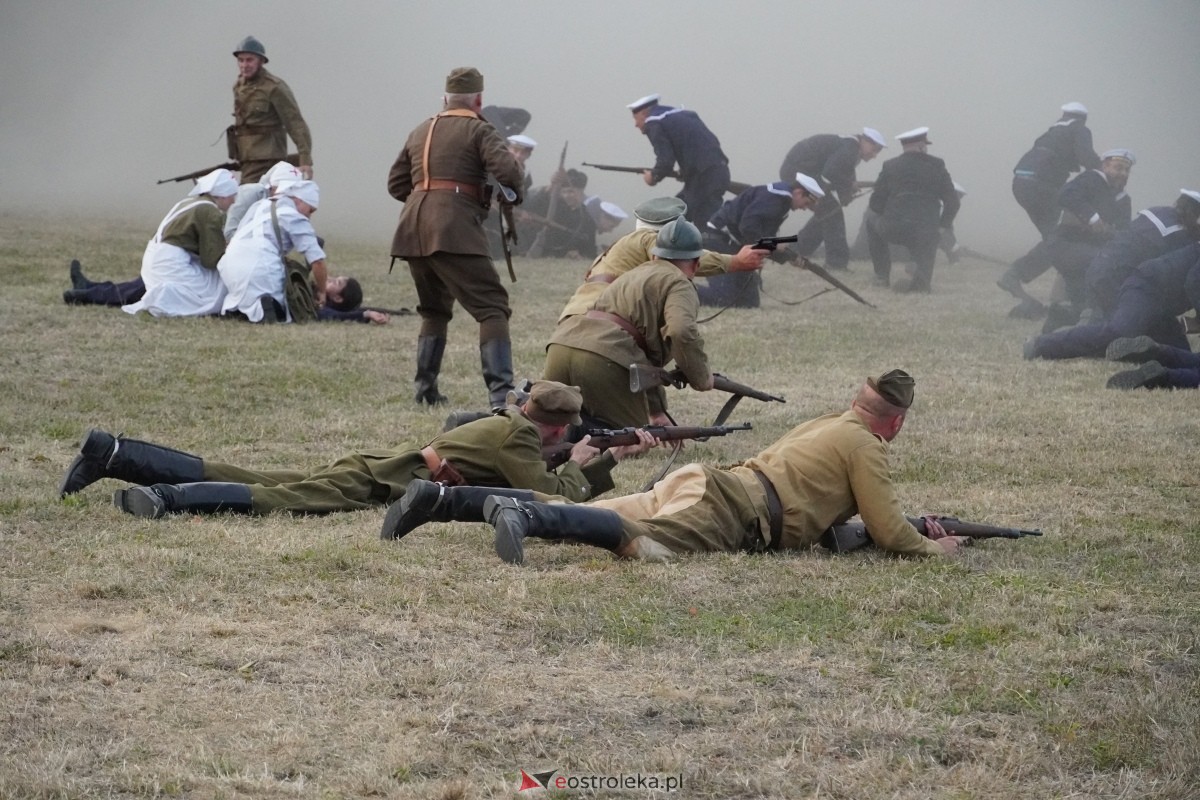 Rekonstrukcja historyczna Bolszewika goń! w Rzekuniu [17.08.2024] - zdjęcie #149 - eOstroleka.pl