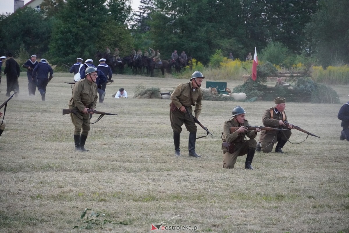 Rekonstrukcja historyczna Bolszewika goń! w Rzekuniu [17.08.2024] - zdjęcie #139 - eOstroleka.pl