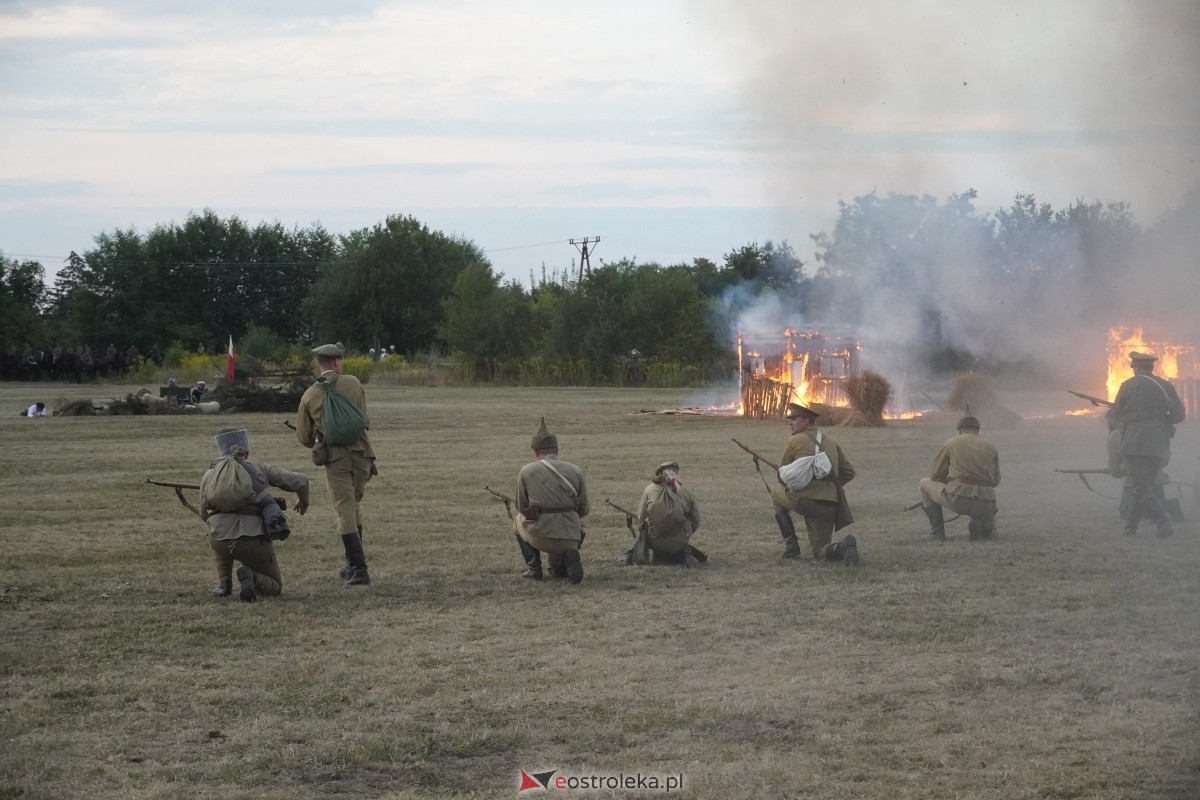 Rekonstrukcja historyczna Bolszewika goń! w Rzekuniu [17.08.2024] - zdjęcie #133 - eOstroleka.pl