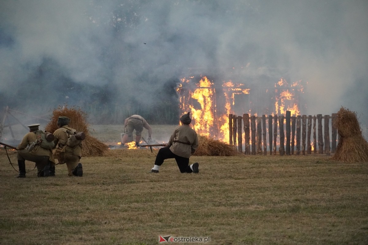 Rekonstrukcja historyczna Bolszewika goń! w Rzekuniu [17.08.2024] - zdjęcie #108 - eOstroleka.pl