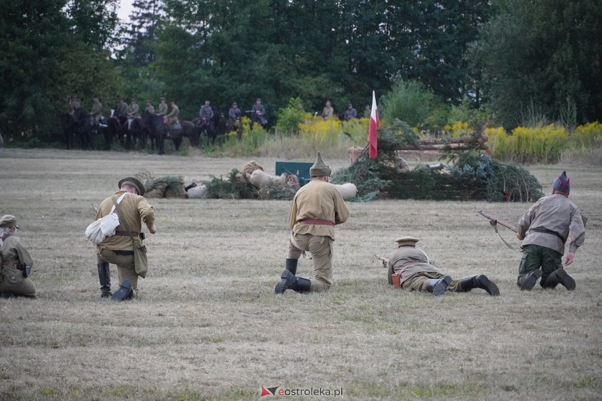 Rekonstrukcja historyczna Bolszewika goń! w Rzekuniu [17.08.2024] - zdjęcie #94 - eOstroleka.pl