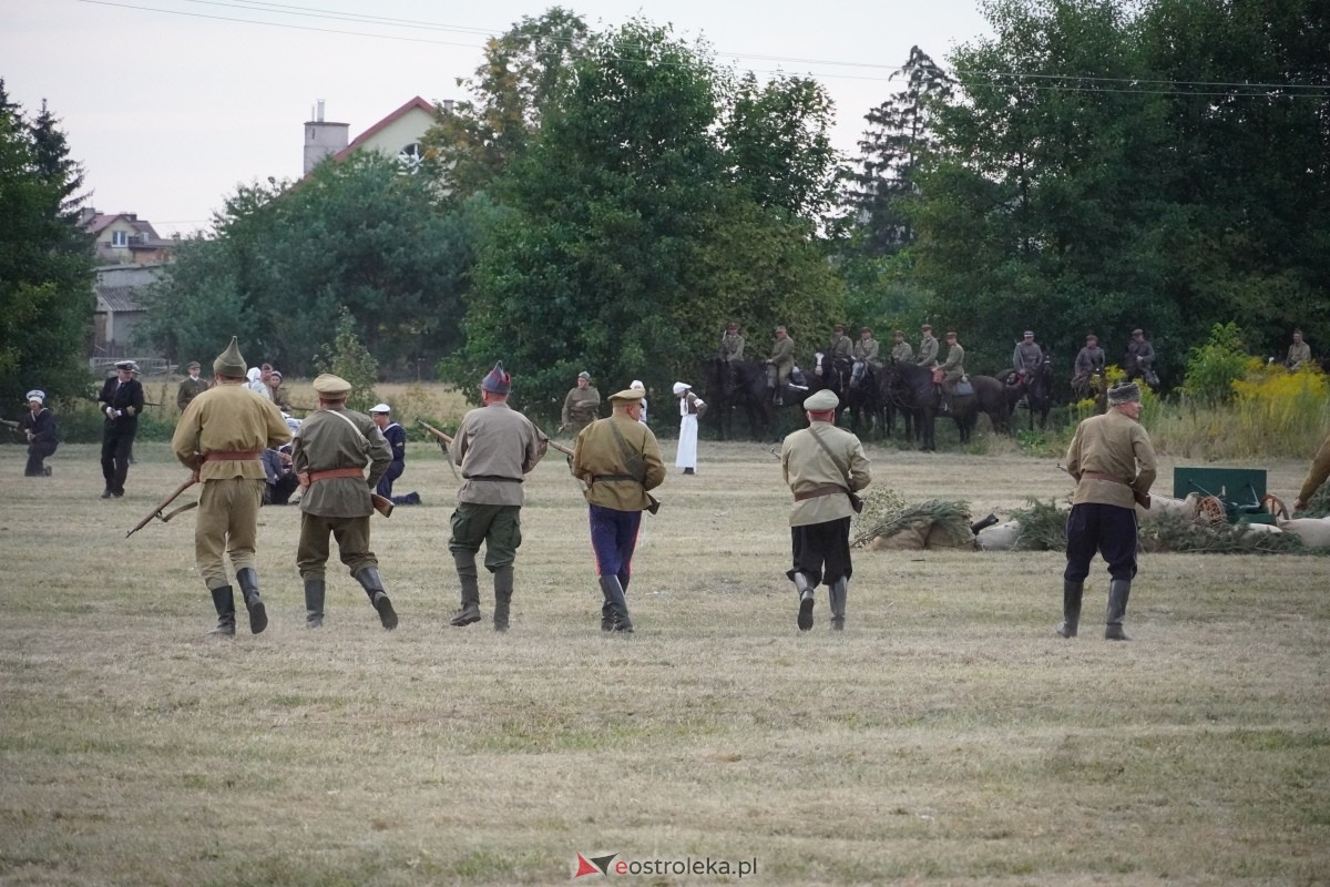 Rekonstrukcja historyczna Bolszewika goń! w Rzekuniu [17.08.2024] - zdjęcie #82 - eOstroleka.pl