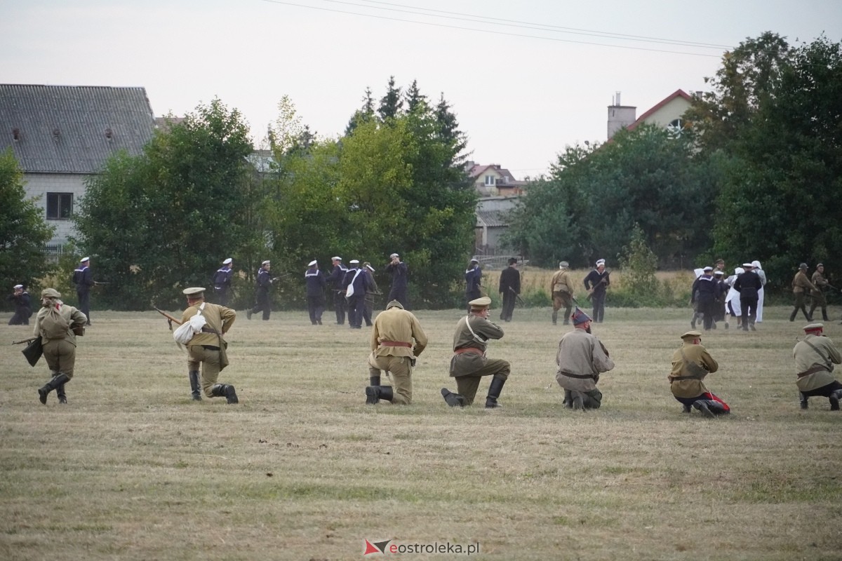 Rekonstrukcja historyczna Bolszewika goń! w Rzekuniu [17.08.2024] - zdjęcie #62 - eOstroleka.pl