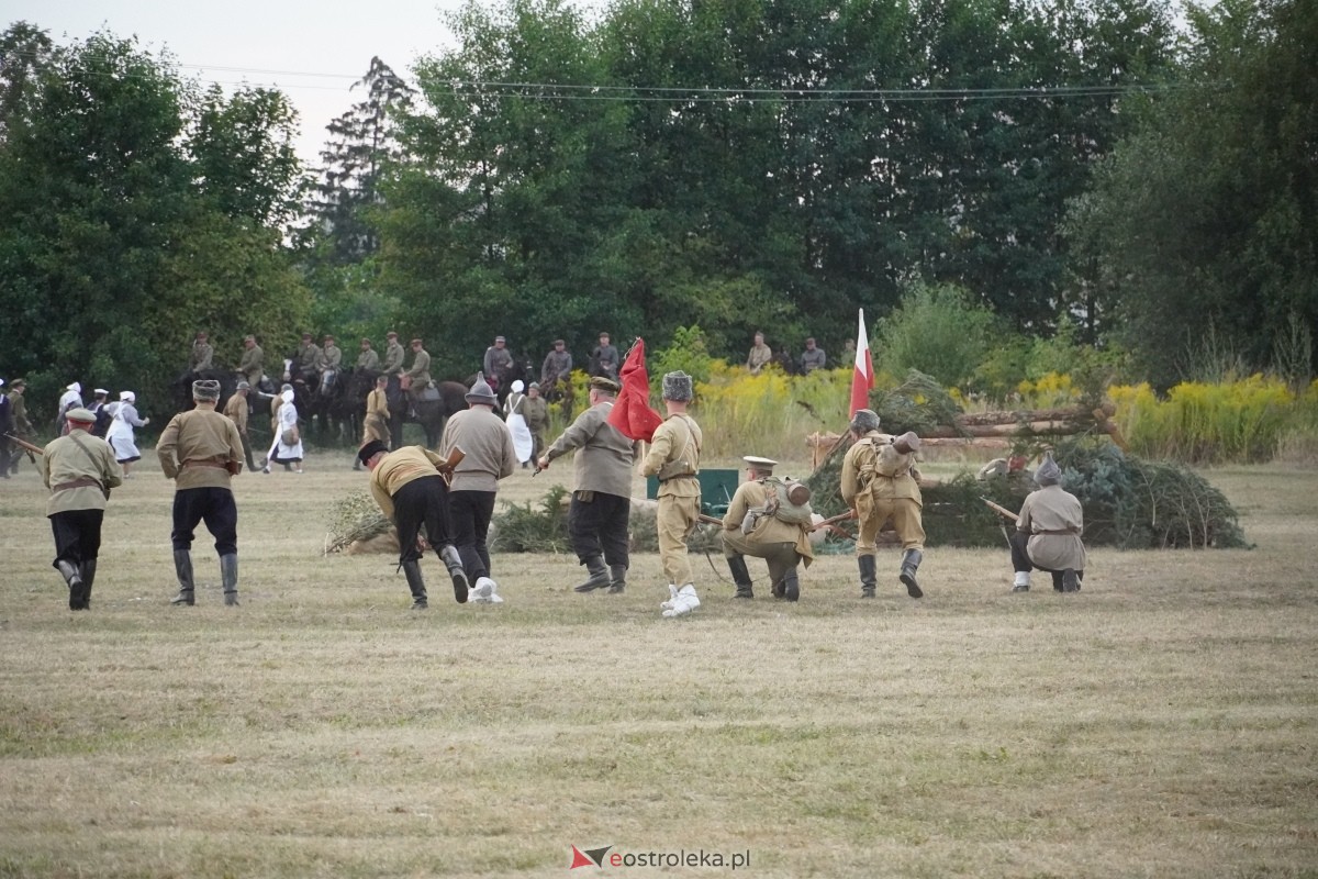 Rekonstrukcja historyczna Bolszewika goń! w Rzekuniu [17.08.2024] - zdjęcie #123 - eOstroleka.pl