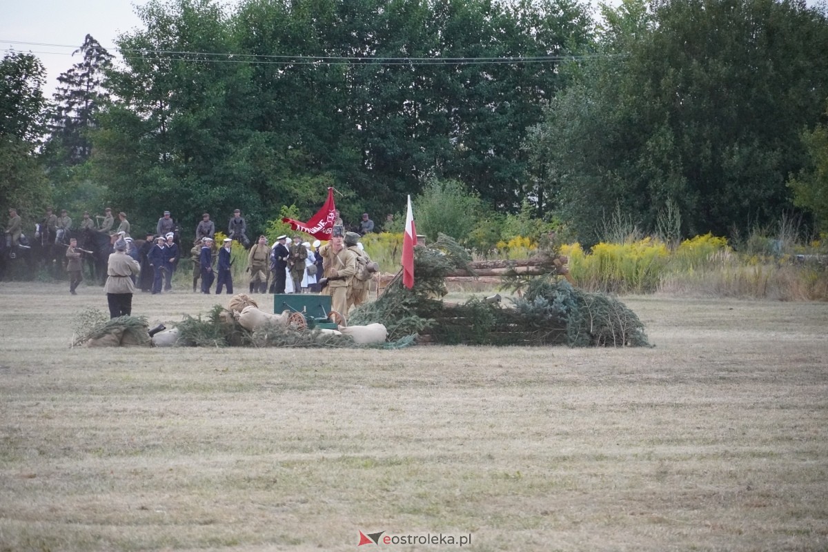 Rekonstrukcja historyczna Bolszewika goń! w Rzekuniu [17.08.2024] - zdjęcie #115 - eOstroleka.pl