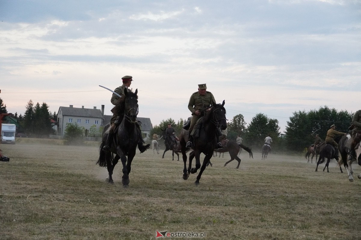 Rekonstrukcja historyczna Bolszewika goń! w Rzekuniu [17.08.2024] - zdjęcie #66 - eOstroleka.pl