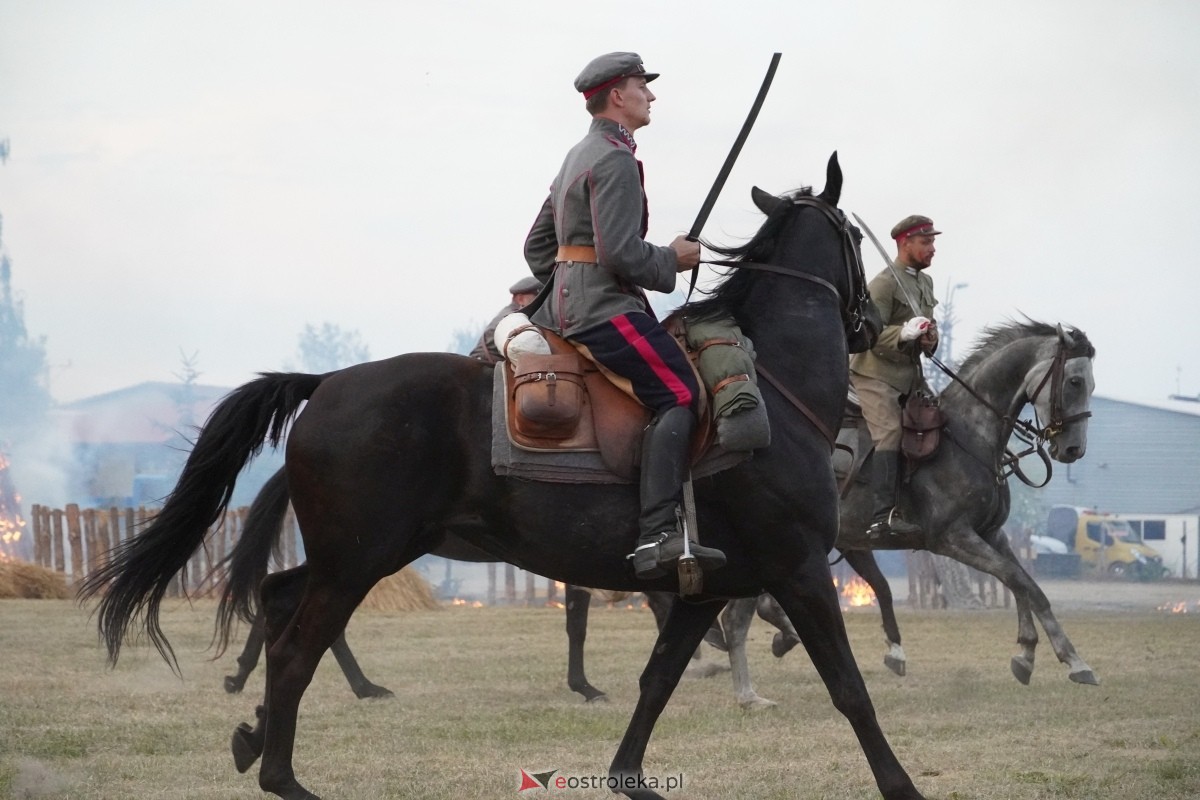 Rekonstrukcja historyczna Bolszewika goń! w Rzekuniu [17.08.2024] - zdjęcie #51 - eOstroleka.pl