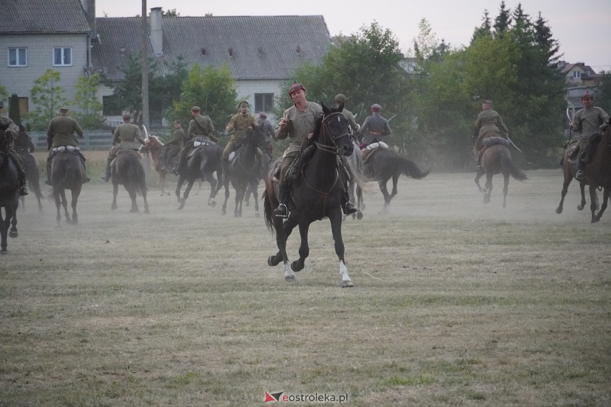 Rekonstrukcja historyczna Bolszewika goń! w Rzekuniu [17.08.2024] - zdjęcie #41 - eOstroleka.pl