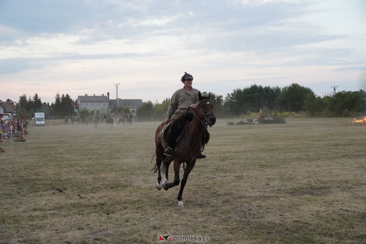 Rekonstrukcja historyczna Bolszewika goń! w Rzekuniu [17.08.2024] - zdjęcie #29 - eOstroleka.pl