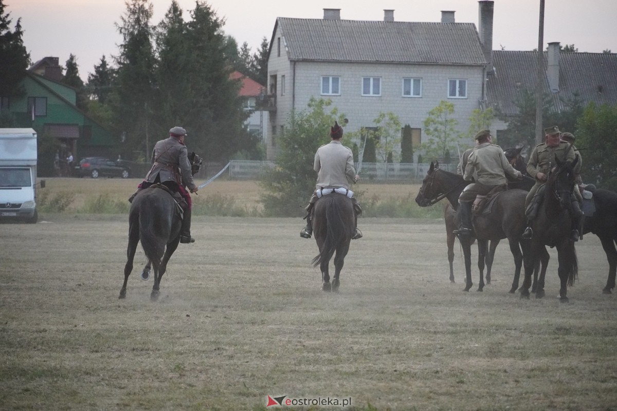Rekonstrukcja historyczna Bolszewika goń! w Rzekuniu [17.08.2024] - zdjęcie #25 - eOstroleka.pl