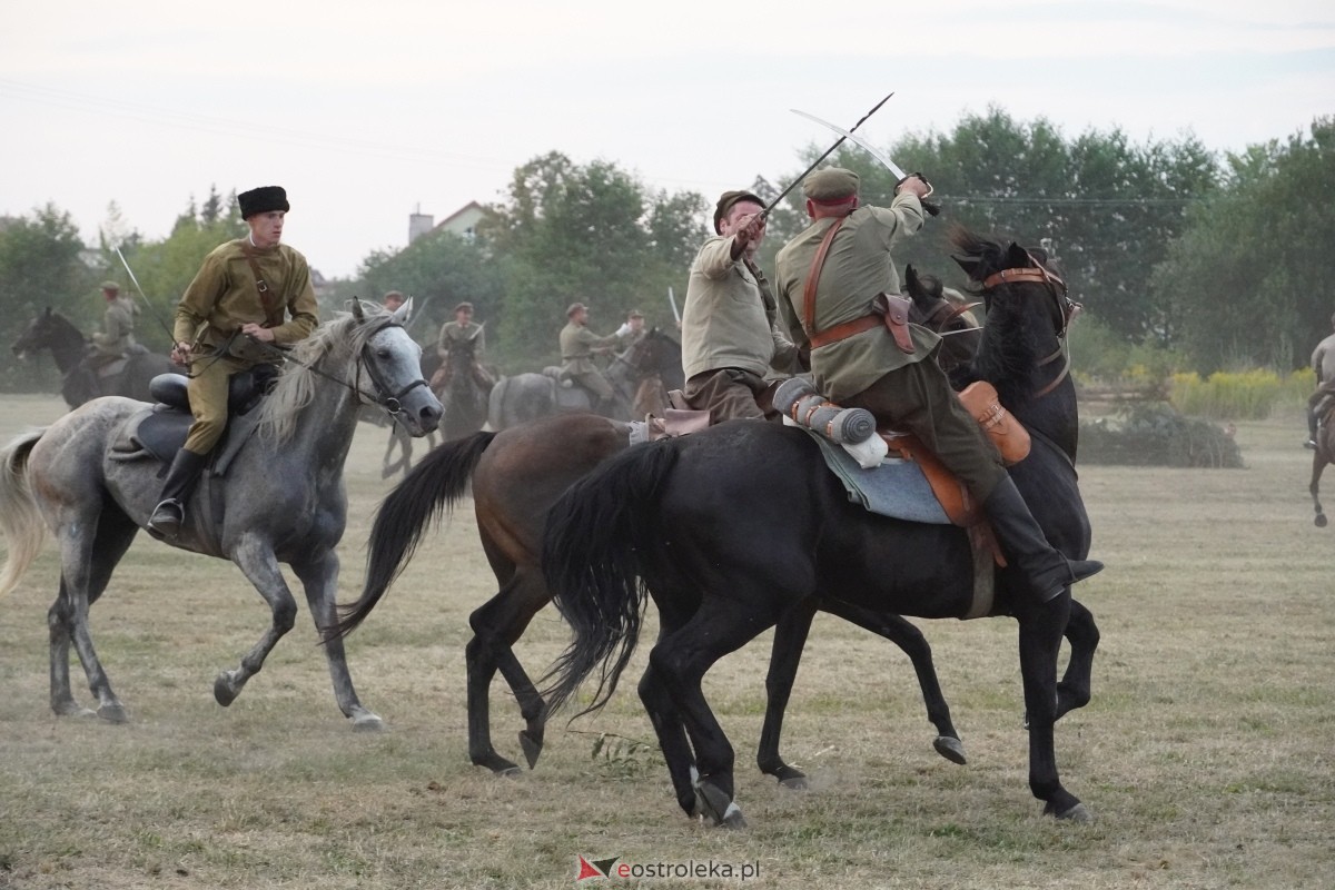 Rekonstrukcja historyczna Bolszewika goń! w Rzekuniu [17.08.2024] - zdjęcie #14 - eOstroleka.pl
