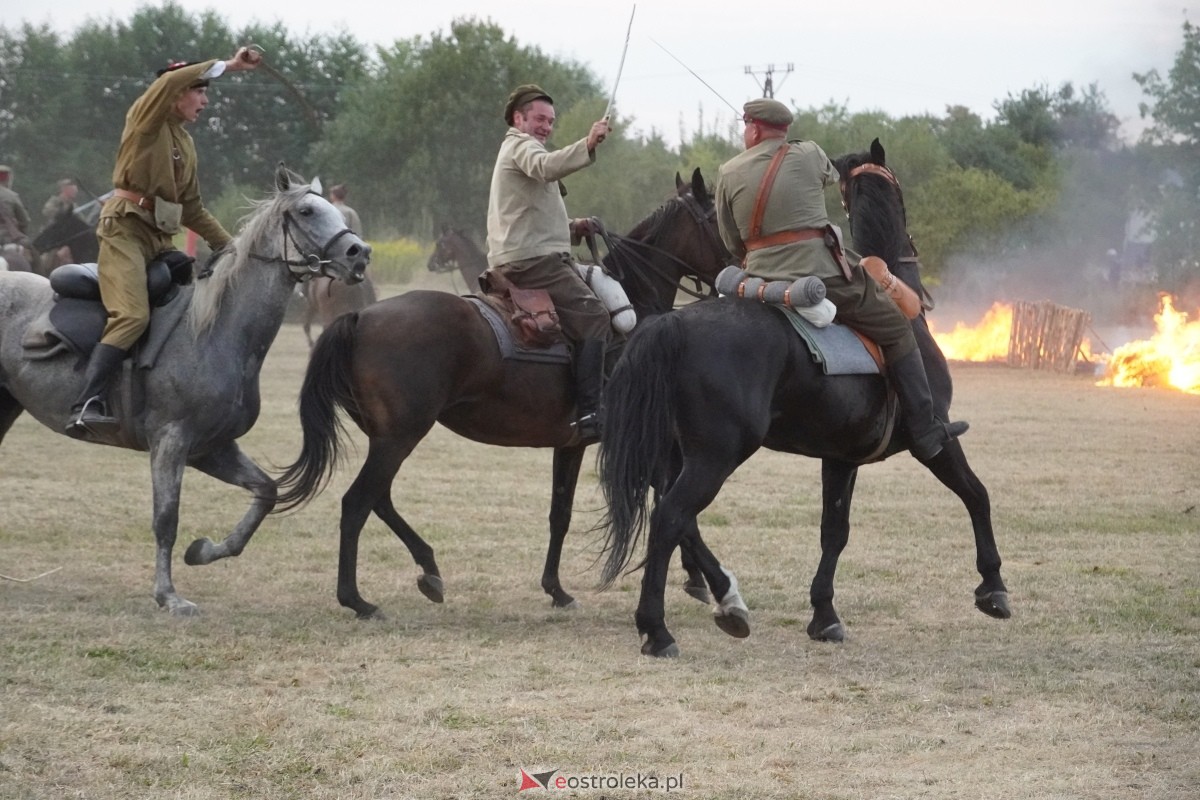 Rekonstrukcja historyczna Bolszewika goń! w Rzekuniu [17.08.2024] - zdjęcie #12 - eOstroleka.pl