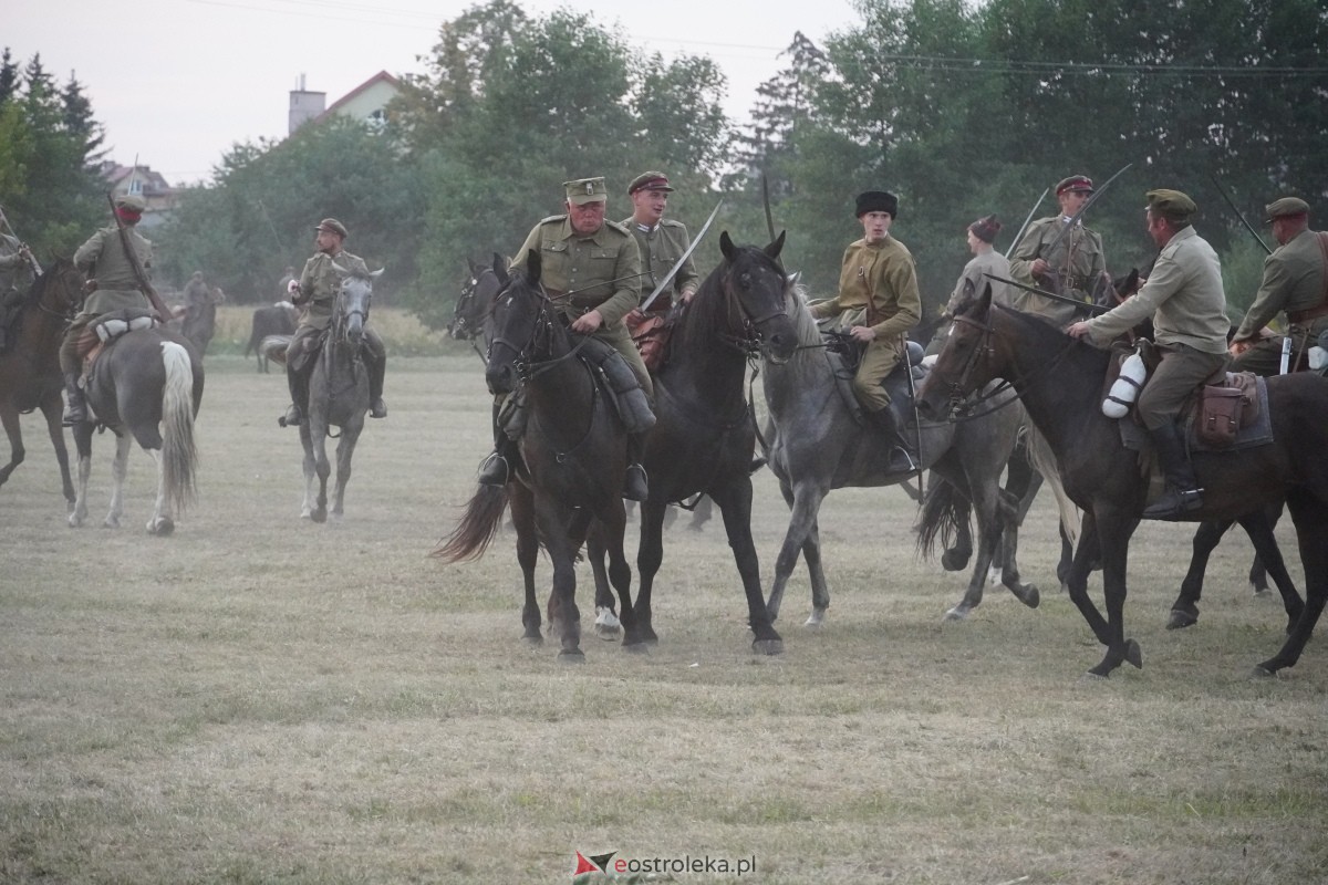 Rekonstrukcja historyczna Bolszewika goń! w Rzekuniu [17.08.2024] - zdjęcie #5 - eOstroleka.pl