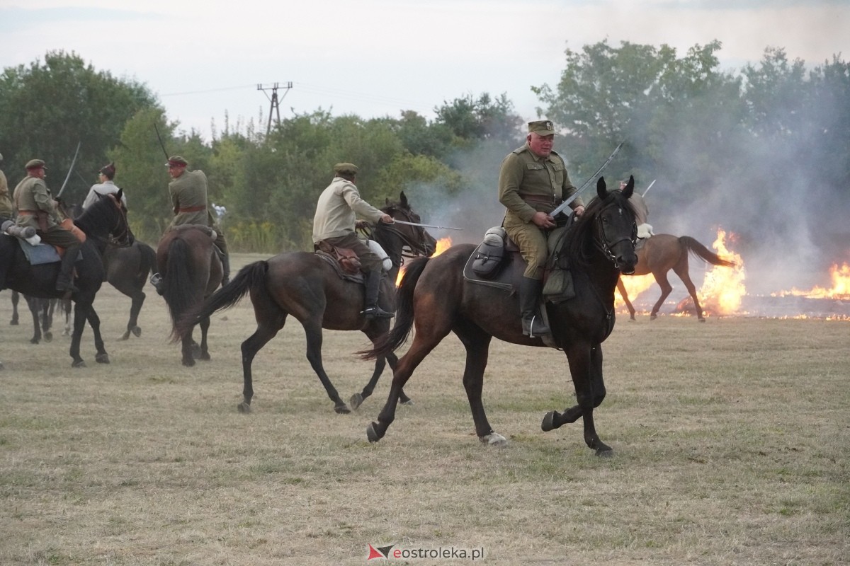 Rekonstrukcja historyczna Bolszewika goń! w Rzekuniu [17.08.2024] - zdjęcie #2 - eOstroleka.pl