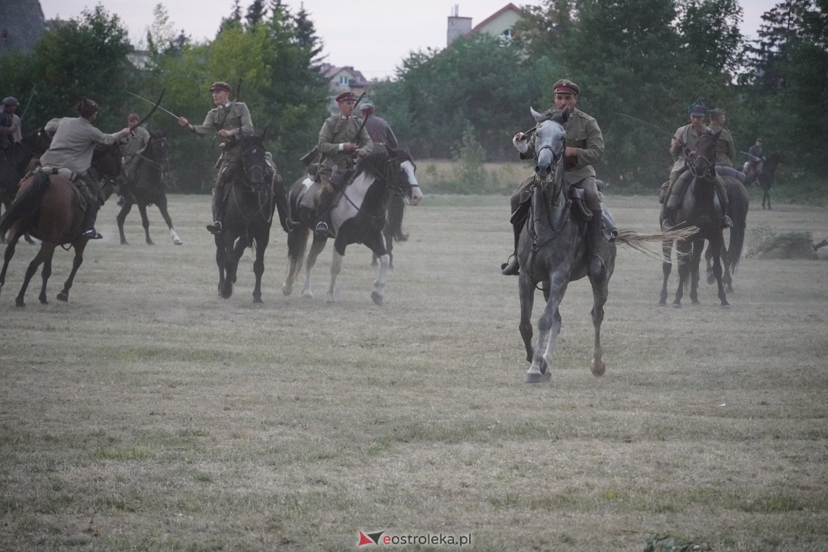 Rekonstrukcja historyczna Bolszewika goń! w Rzekuniu [17.08.2024] - zdjęcie #79 - eOstroleka.pl