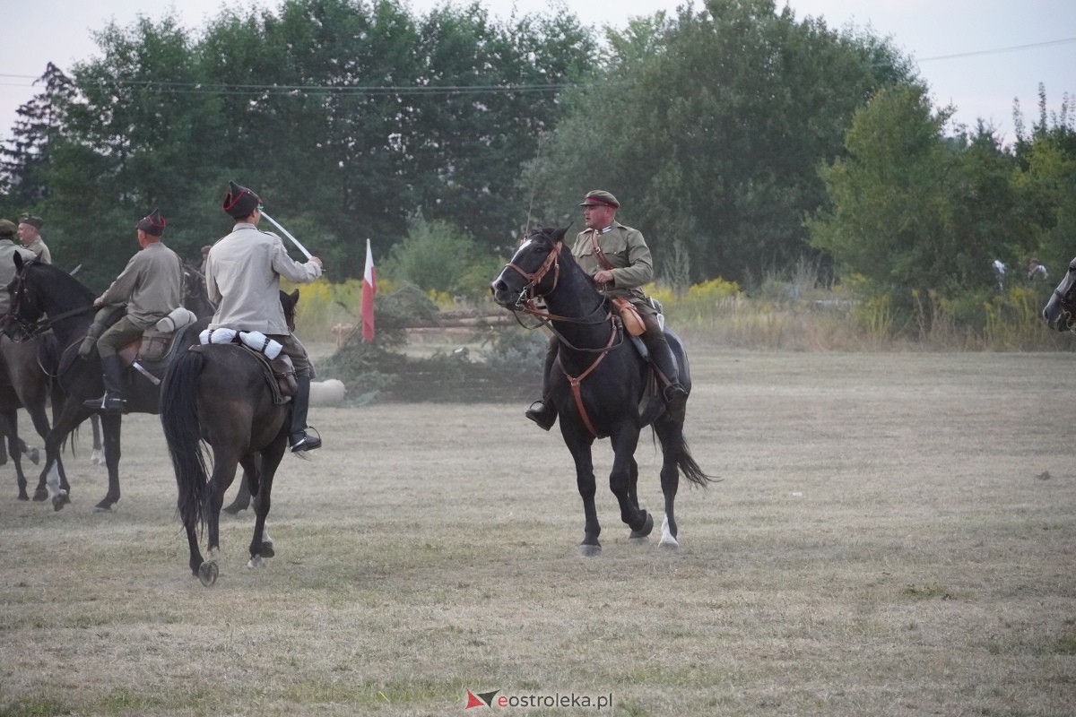 Rekonstrukcja historyczna Bolszewika goń! w Rzekuniu [17.08.2024] - zdjęcie #58 - eOstroleka.pl