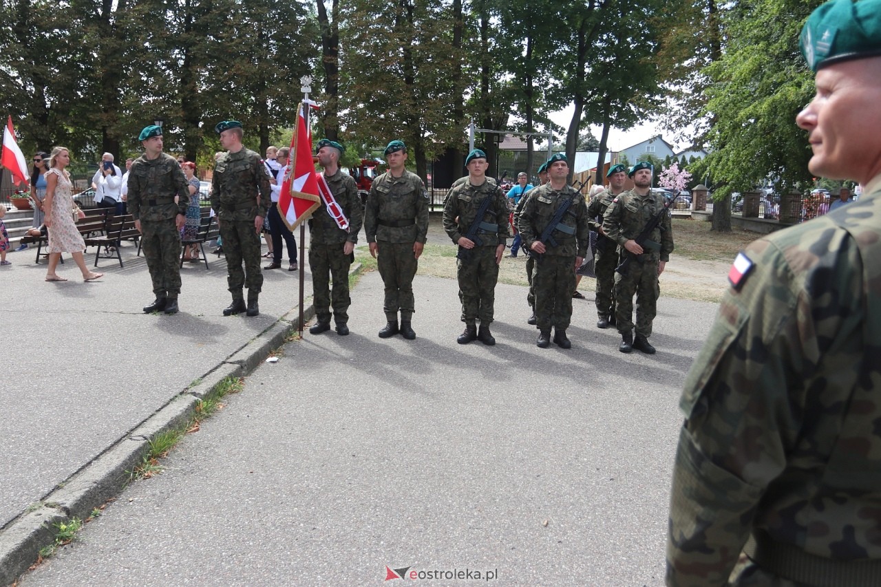 Uroczystości w hołdzie marynarzom i ułanom poległym na ziemi rzekuńskiej [18.08.2024] - zdjęcie #109 - eOstroleka.pl