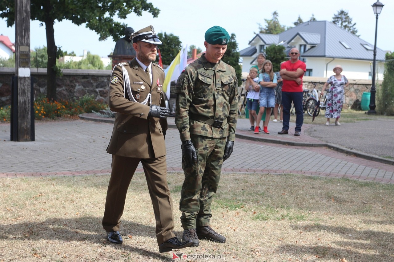 Uroczystości w hołdzie marynarzom i ułanom poległym na ziemi rzekuńskiej [18.08.2024] - zdjęcie #100 - eOstroleka.pl