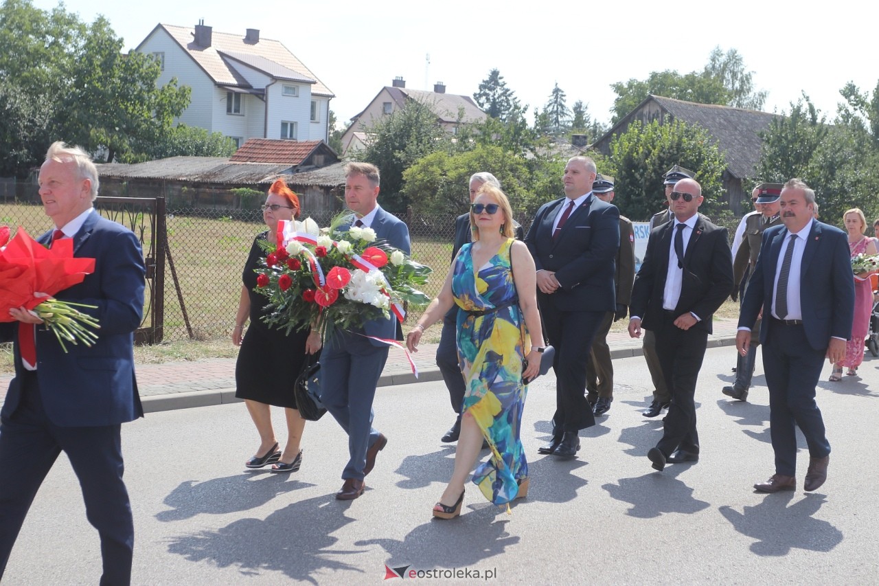 Uroczystości w hołdzie marynarzom i ułanom poległym na ziemi rzekuńskiej [18.08.2024] - zdjęcie #78 - eOstroleka.pl