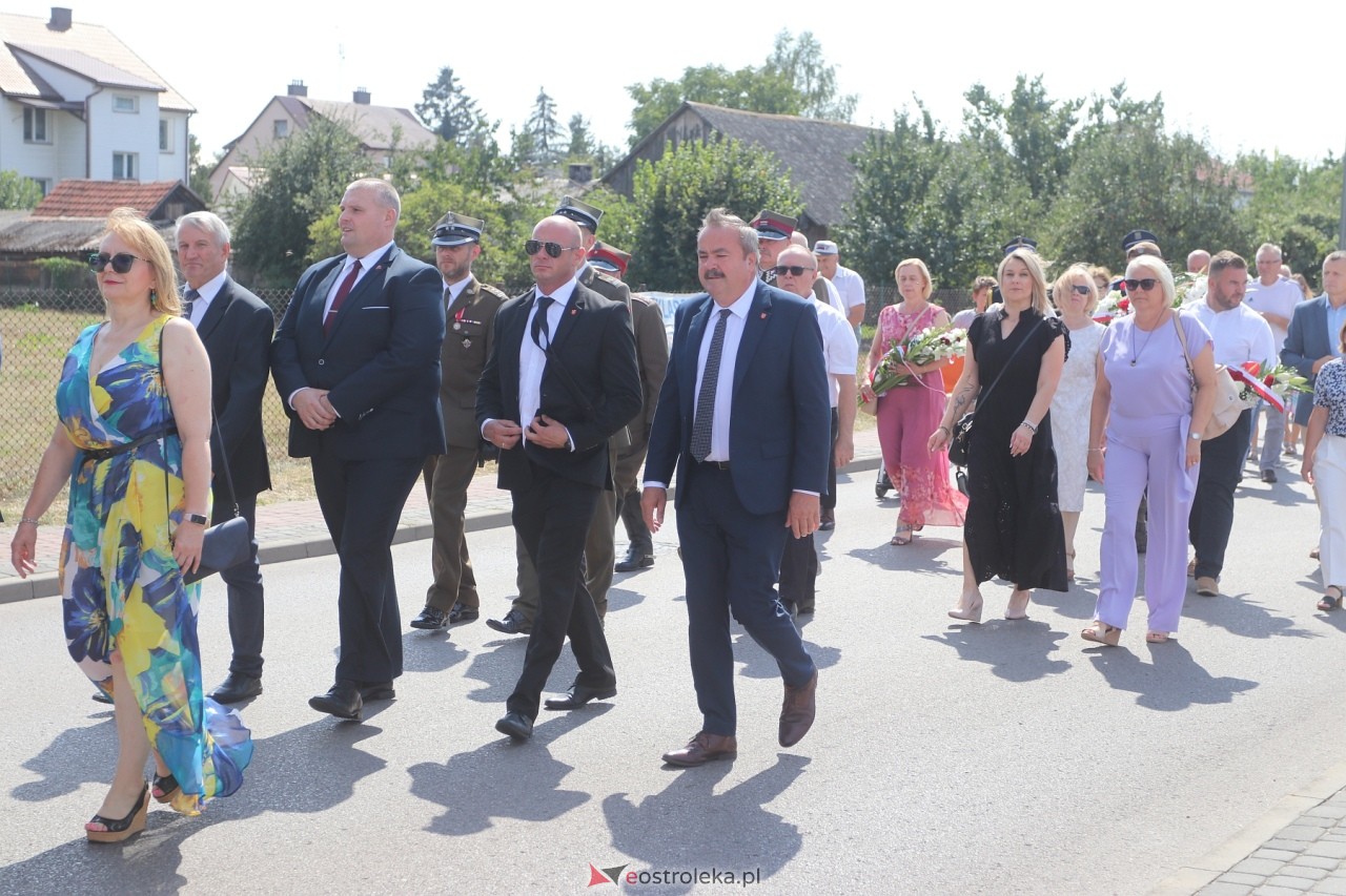 Uroczystości w hołdzie marynarzom i ułanom poległym na ziemi rzekuńskiej [18.08.2024] - zdjęcie #76 - eOstroleka.pl