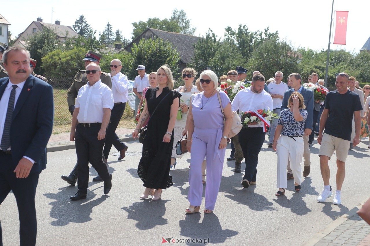Uroczystości w hołdzie marynarzom i ułanom poległym na ziemi rzekuńskiej [18.08.2024] - zdjęcie #73 - eOstroleka.pl