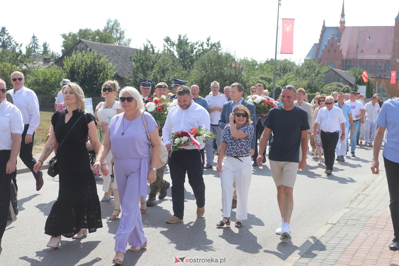Uroczystości w hołdzie marynarzom i ułanom poległym na ziemi rzekuńskiej [18.08.2024] - zdjęcie #72 - eOstroleka.pl