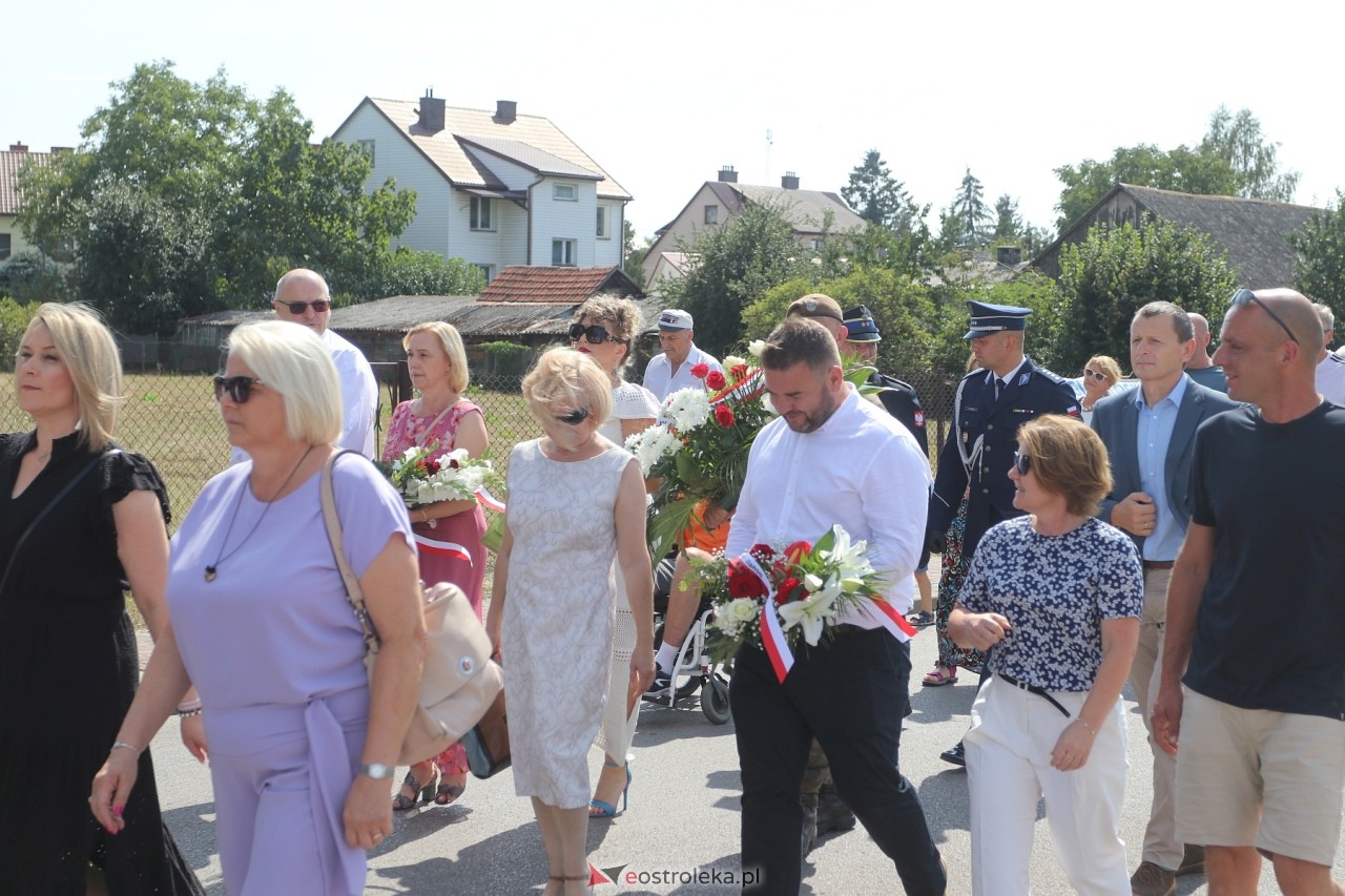 Uroczystości w hołdzie marynarzom i ułanom poległym na ziemi rzekuńskiej [18.08.2024] - zdjęcie #71 - eOstroleka.pl