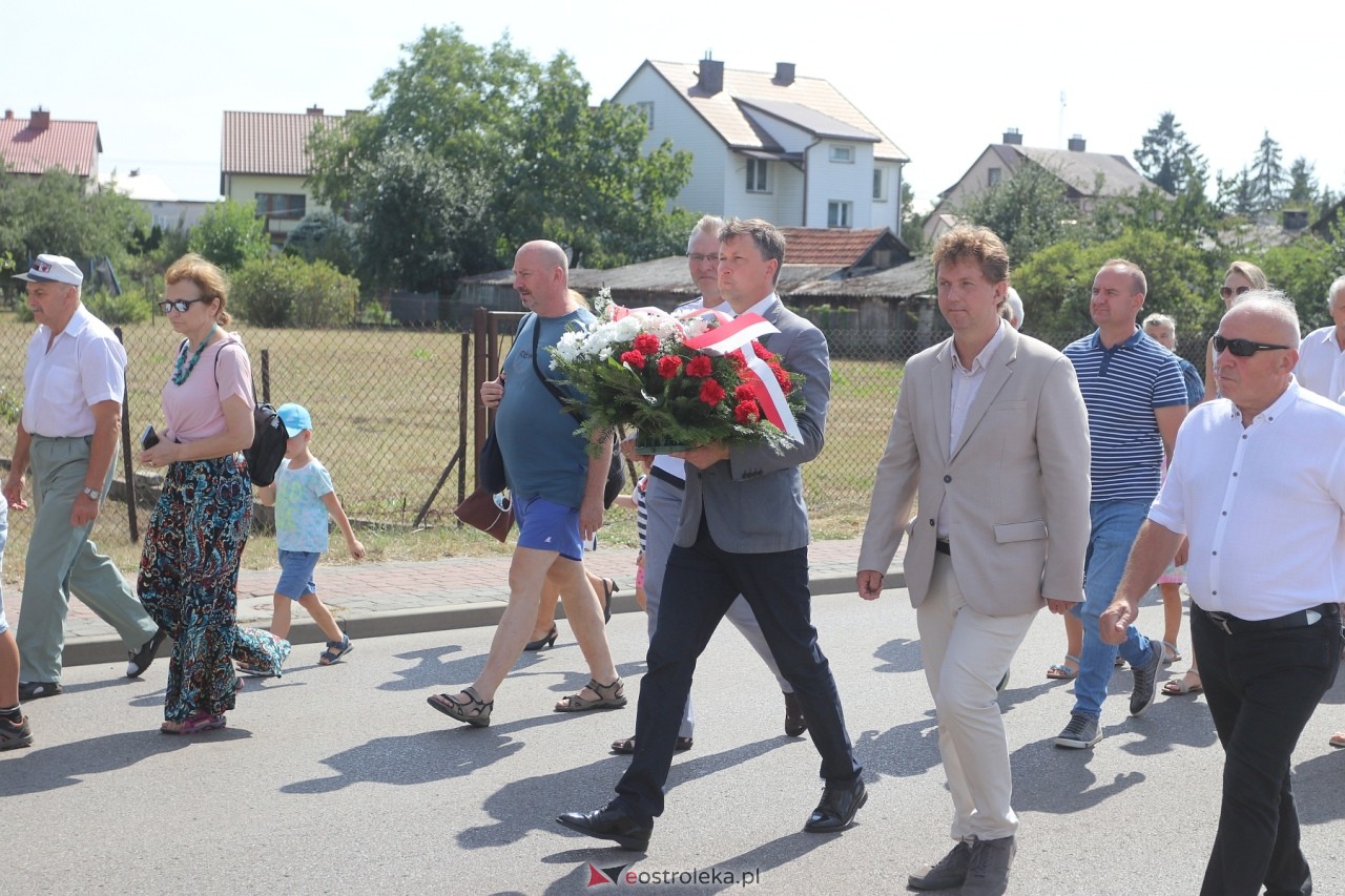 Uroczystości w hołdzie marynarzom i ułanom poległym na ziemi rzekuńskiej [18.08.2024] - zdjęcie #68 - eOstroleka.pl