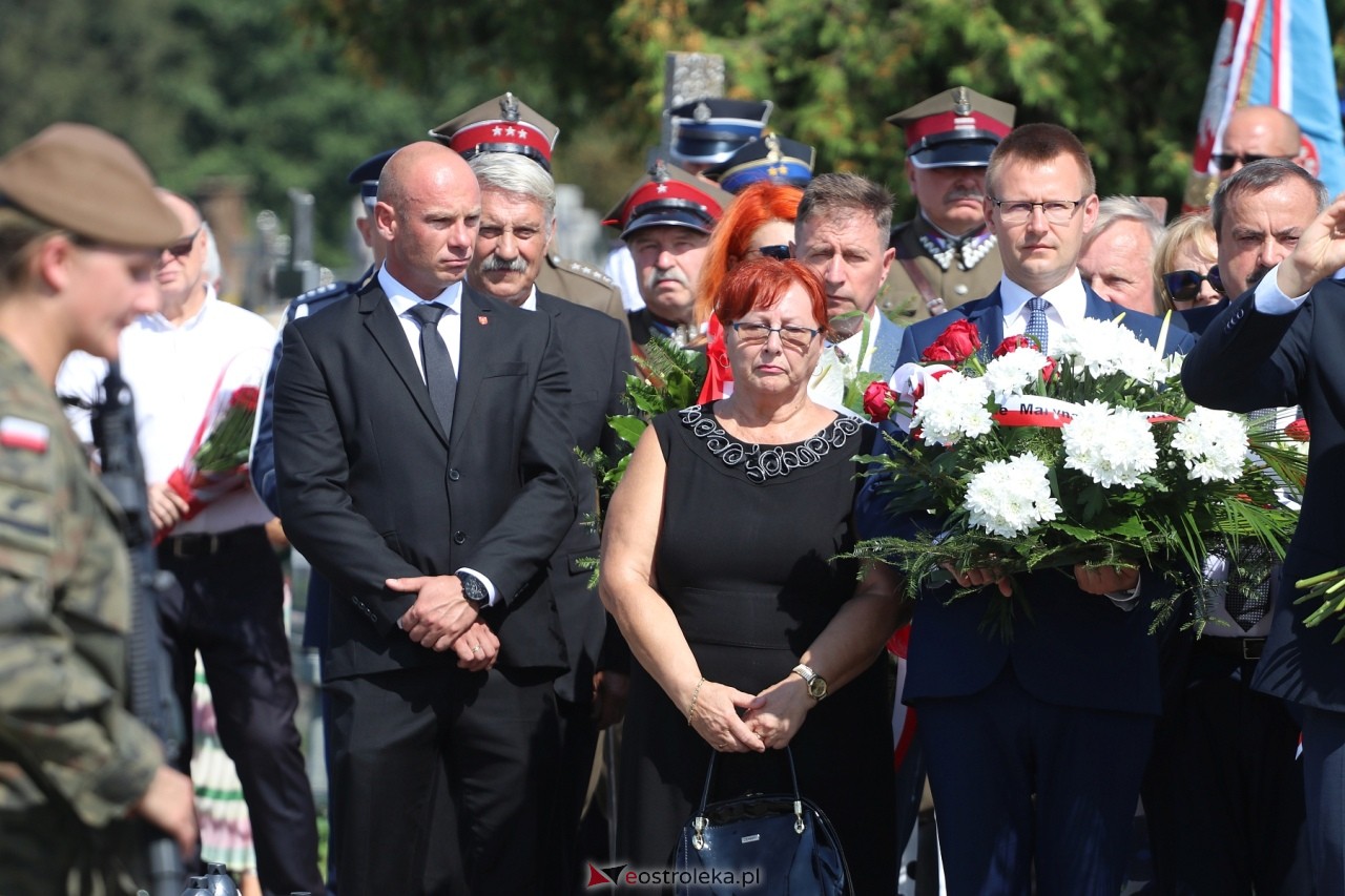 Uroczystości w hołdzie marynarzom i ułanom poległym na ziemi rzekuńskiej [18.08.2024] - zdjęcie #61 - eOstroleka.pl