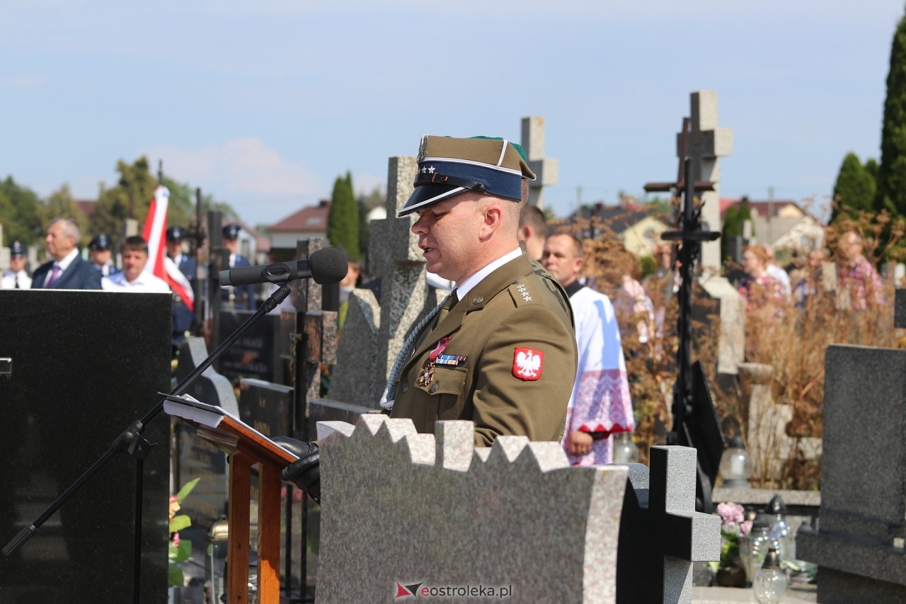 Uroczystości w hołdzie marynarzom i ułanom poległym na ziemi rzekuńskiej [18.08.2024] - zdjęcie #53 - eOstroleka.pl