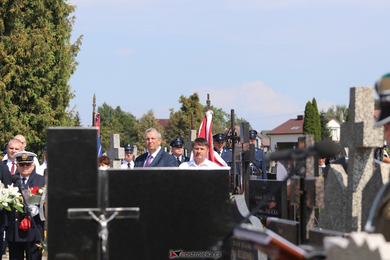 Uroczystości w hołdzie marynarzom i ułanom poległym na ziemi rzekuńskiej [18.08.2024] - zdjęcie #50 - eOstroleka.pl
